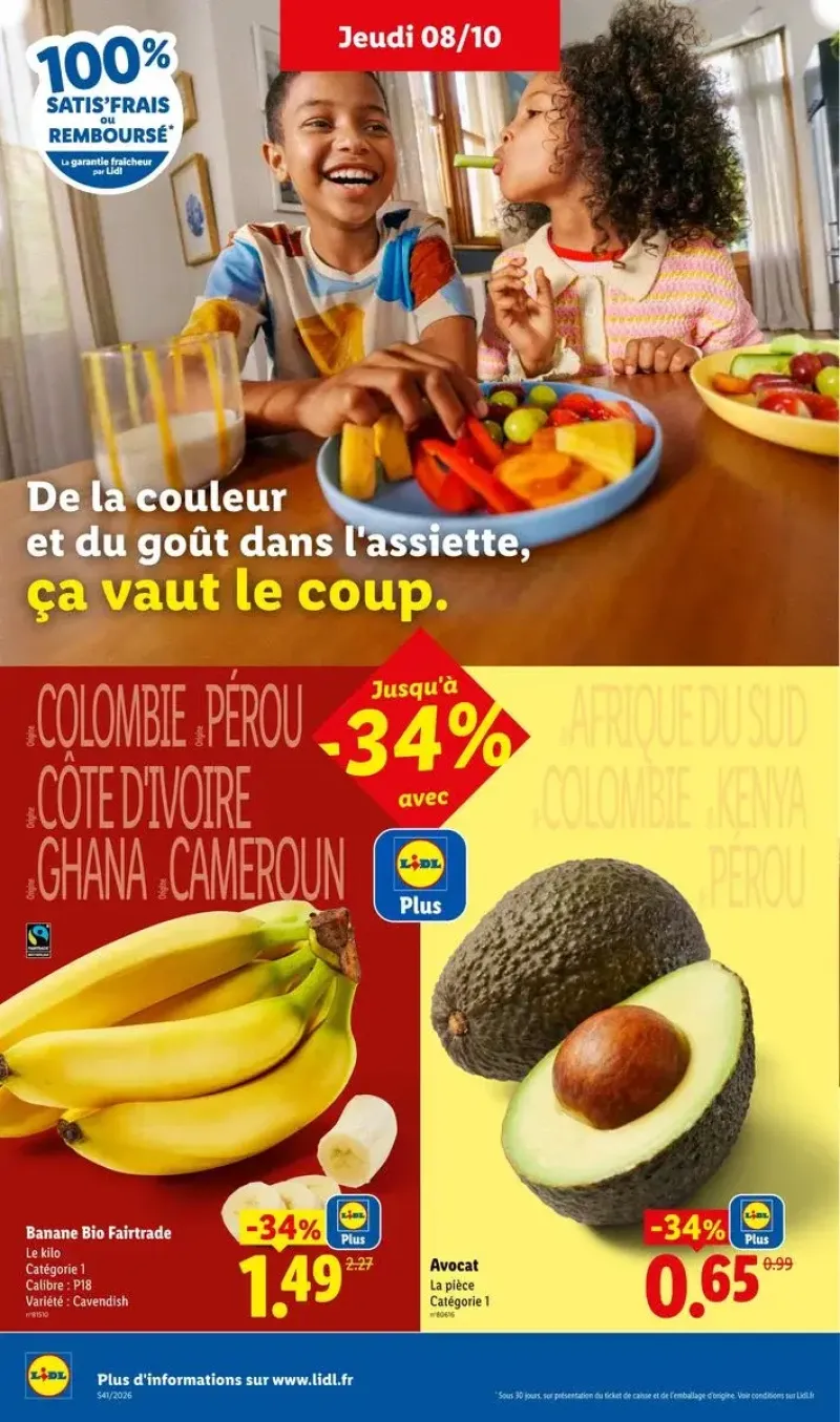 Offre promotionnelle sur des avocats et des bananes bio équitables.